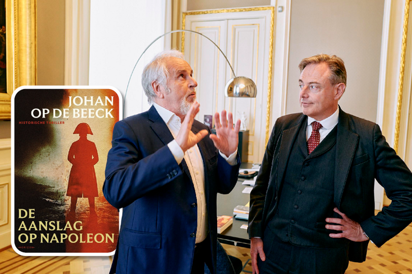 Premier De Wever ontdekt de Napoleon in zichzelf: “Bart Bonaparte, wat